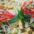 Scharfer Gurken-Ananas-Salat